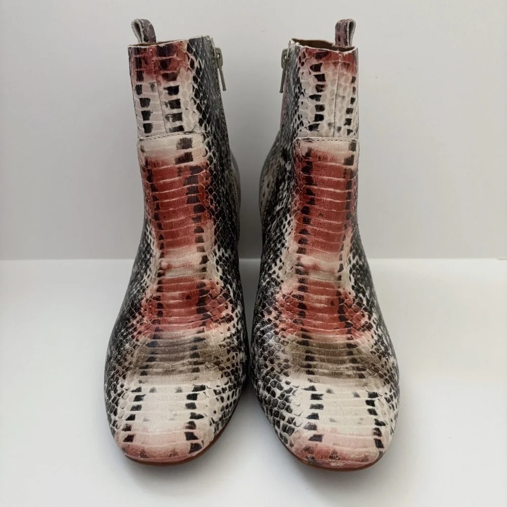 Kork Ease Korks Taupe Snakeskin Leyland Booties Sz 8.5 Western Cowgirl